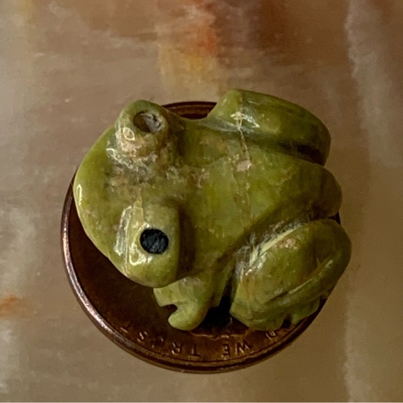 Vintage Hand Carved Frog Figurine Mini Southwest Stone Animal Fetish Serpentine - Picture 12 of 15